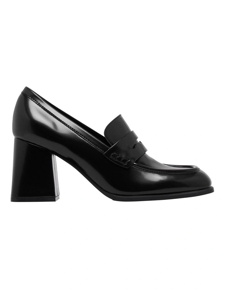 Zest Pump in Black