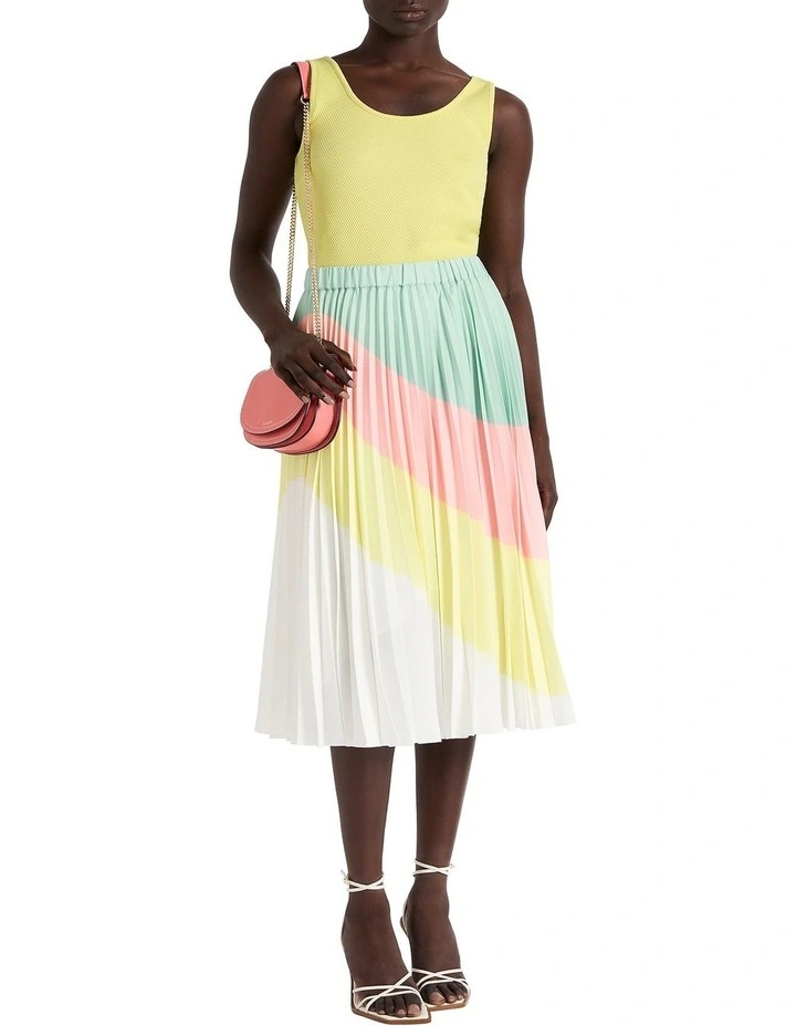 Rosana Tank in Banana