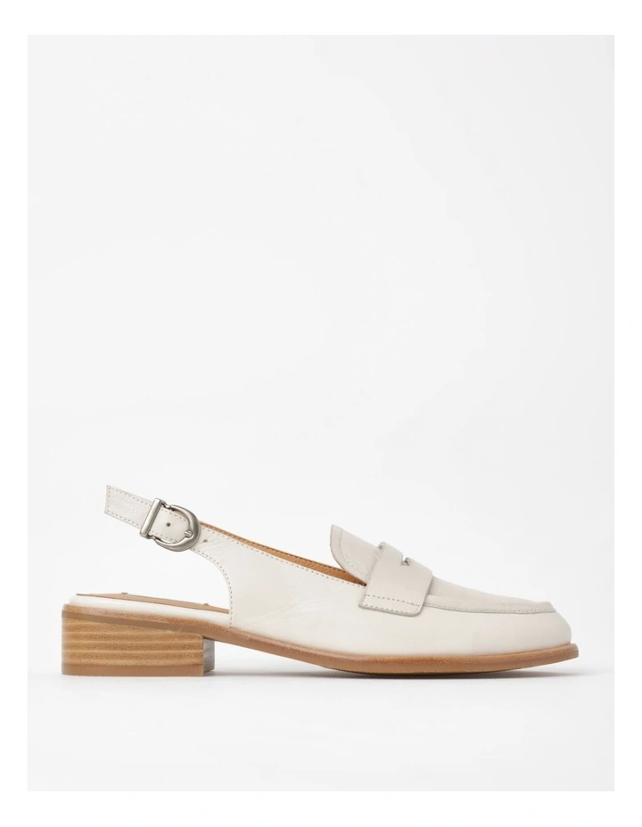 Luna Flat Shoes in Vanilla Leather