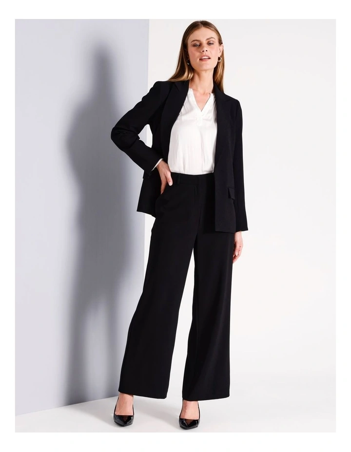 Ava Soft Blazer in Black