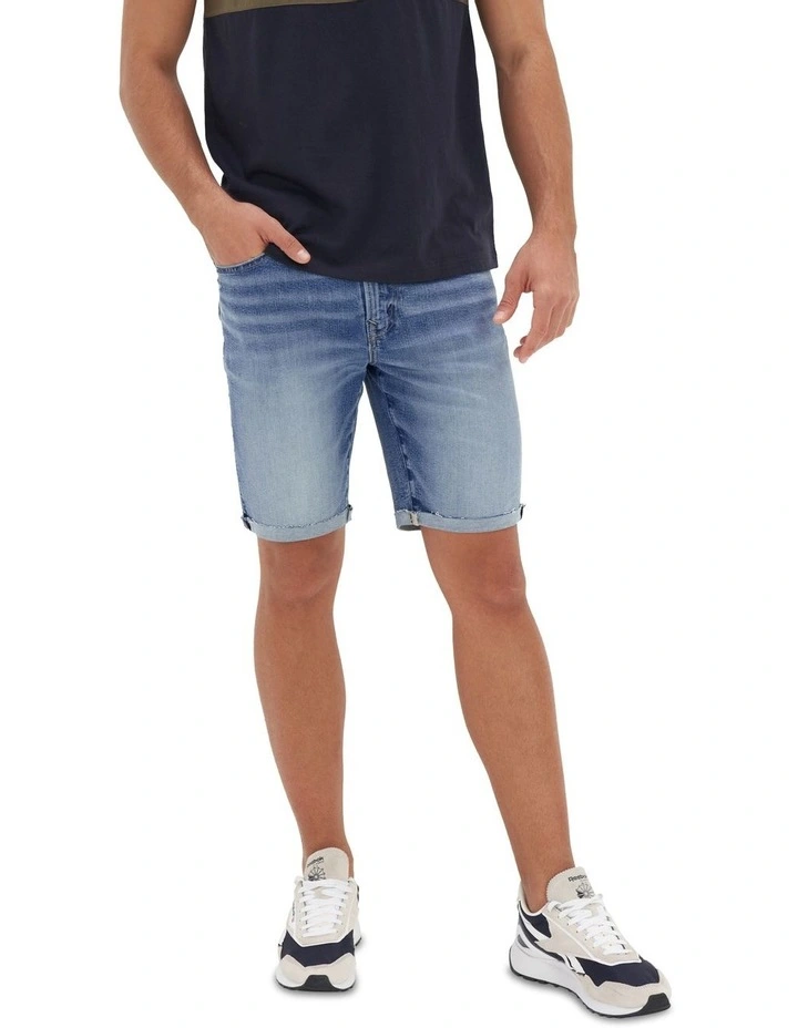 AirFlex 9" Denim Short in Light Wash