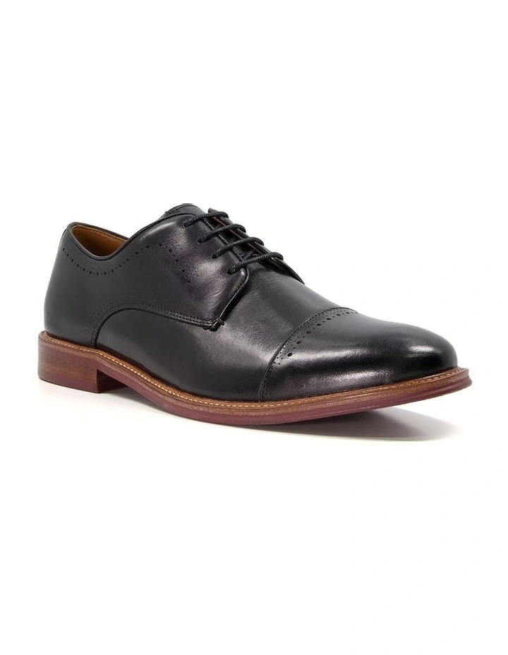 Savion Lace Up Shoe in Black