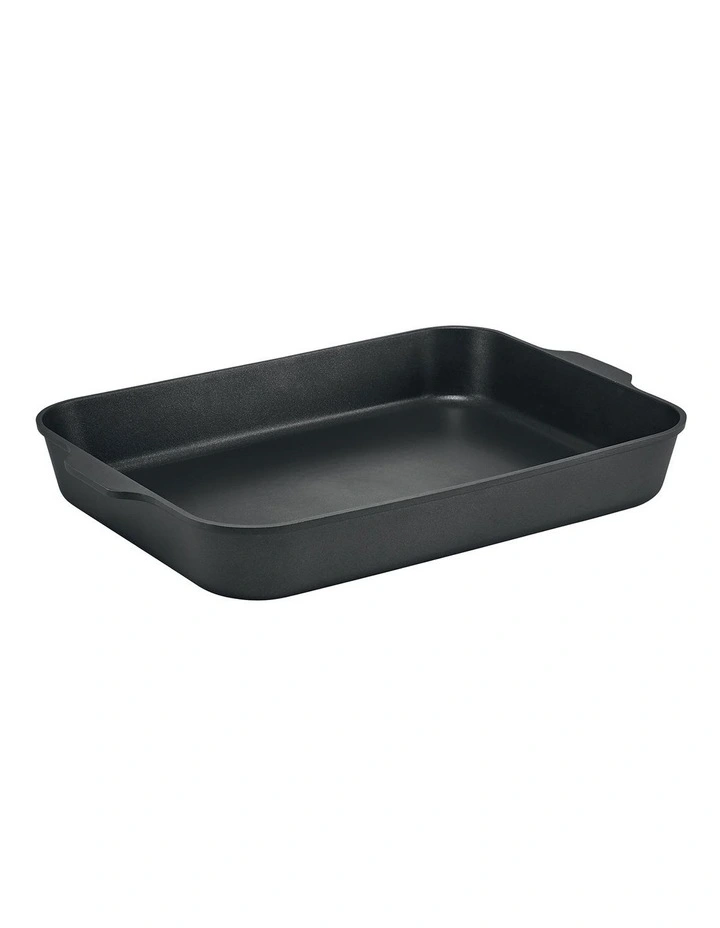 Large Roaster 38 x 28 x 6cm in Black