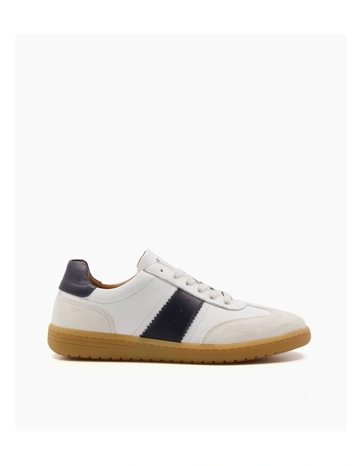 Tumble Sneaker in White