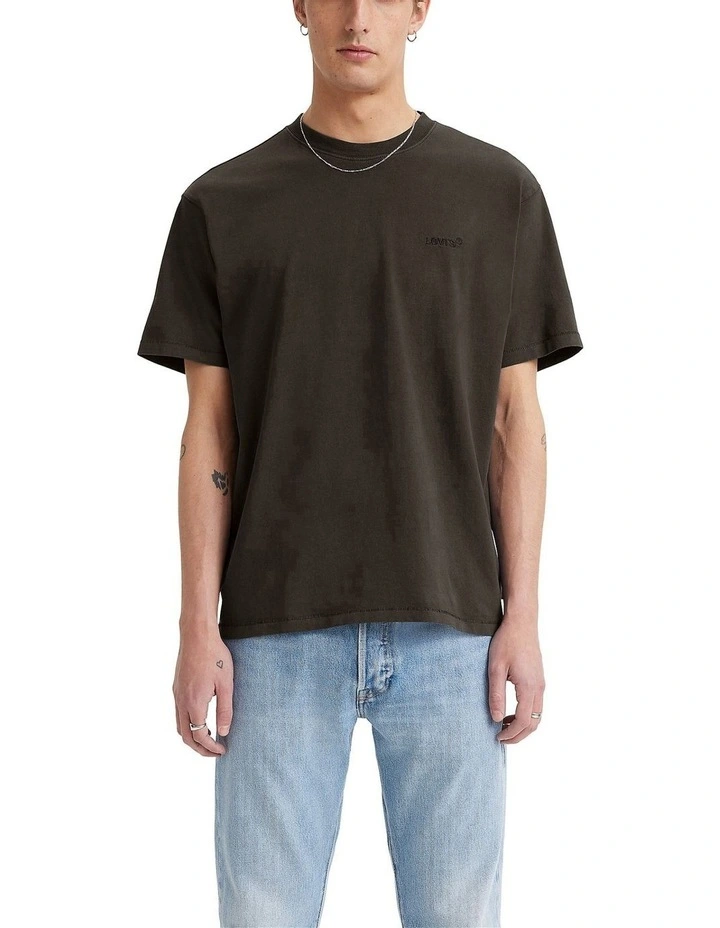 Red Tab Vintage T-shirt in Chocolate Brown