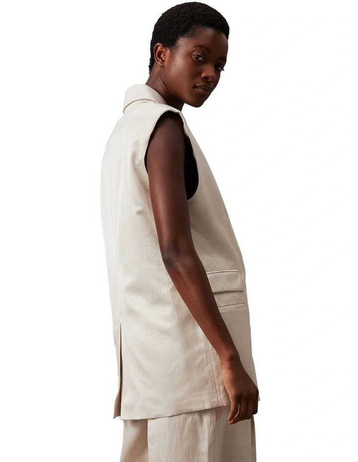 Relaxed Viscose Tailored Vest in Peyote