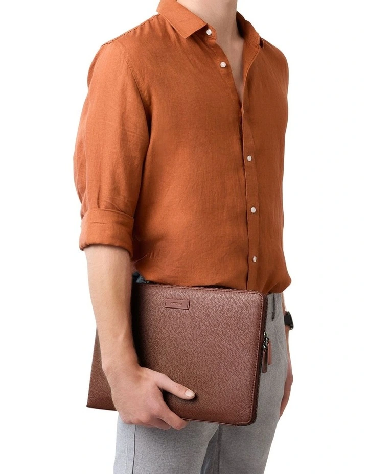 Stark Laptop Sleeve in Chestnut
