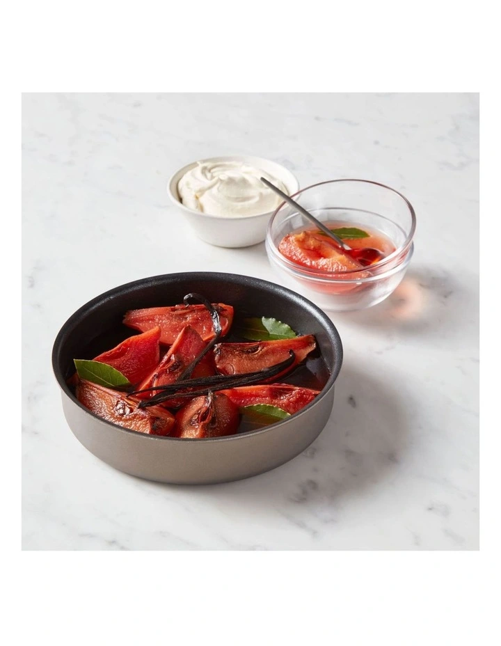 Medium Nonstick Oven Pan 24cm