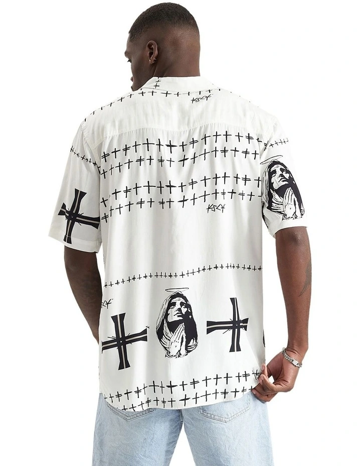 Omens Party Shirt in White/Black