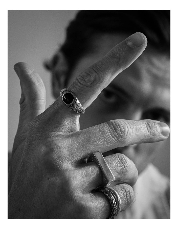 Onyx Ring in Black