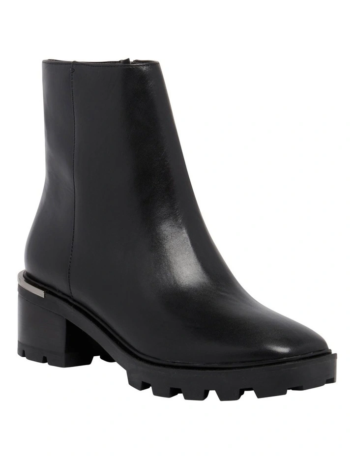 Remmie Black Boots
