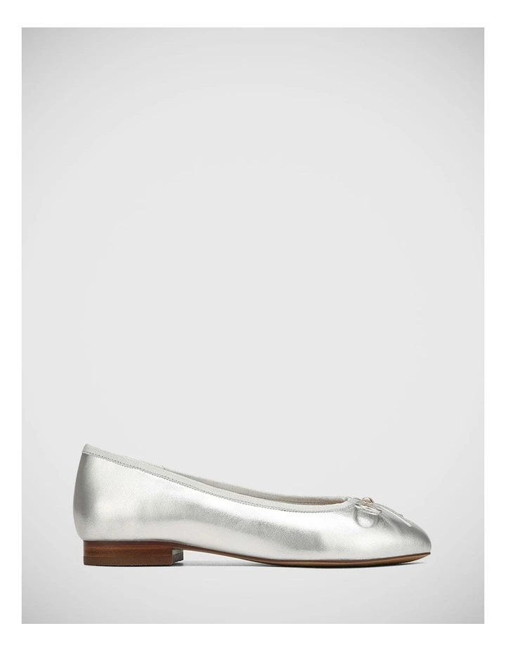 Agnessa Leather Ballet Flat in Silverware