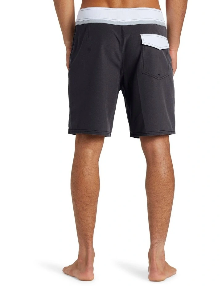 Original Straight 18" Boardshorts in Tarmac