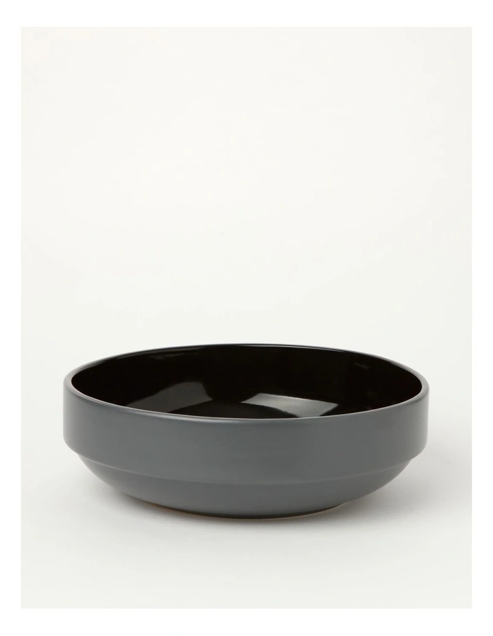 Halo Serving Bowl in Black