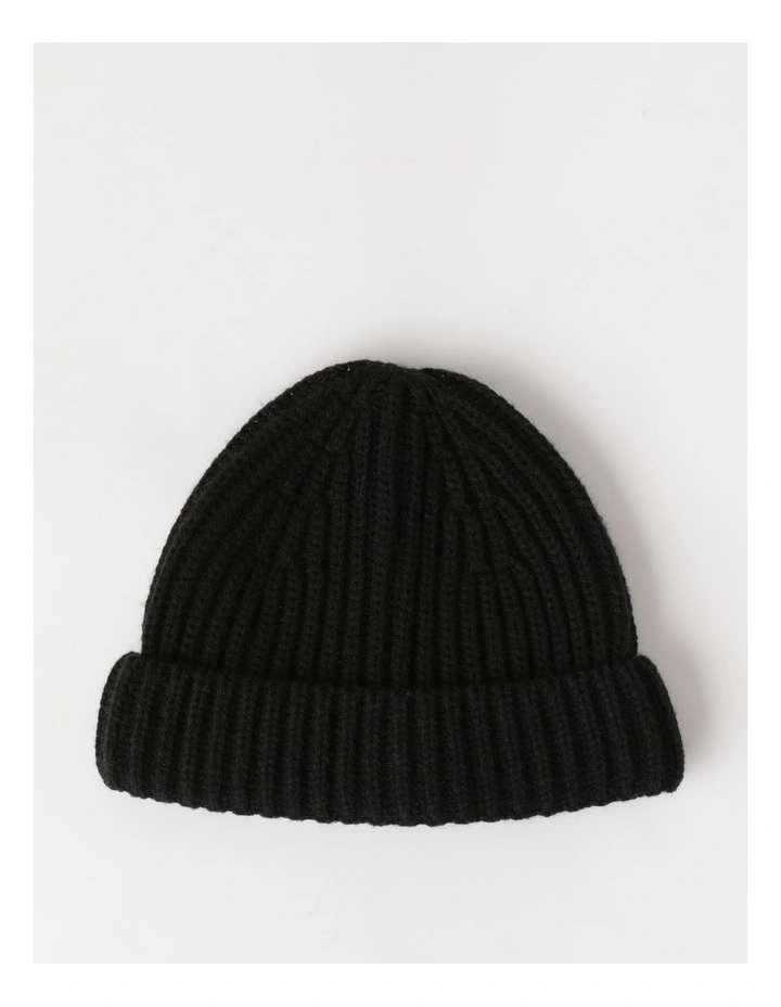 Fisherman Beanie in Black