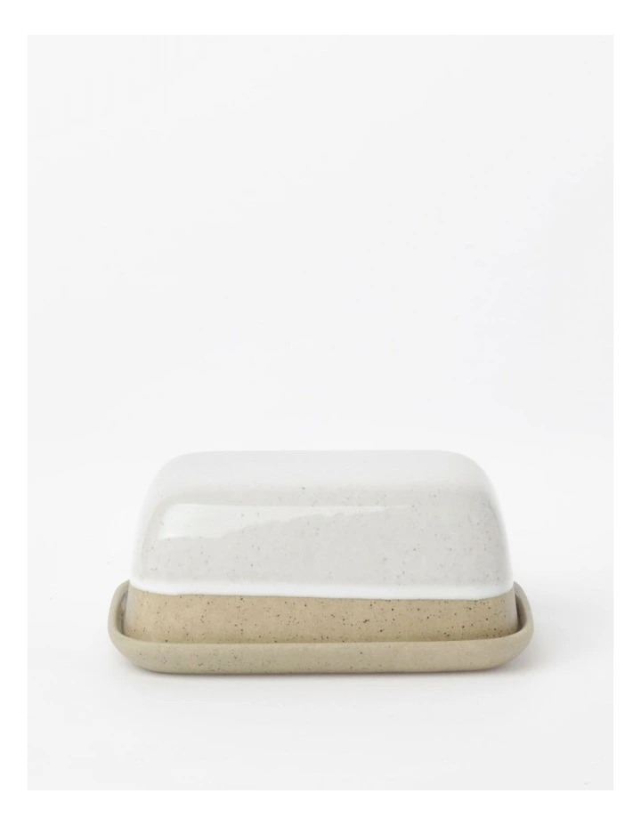 Esperance Wiped Edge Butter Dish 17x9x26cm in White/Sand