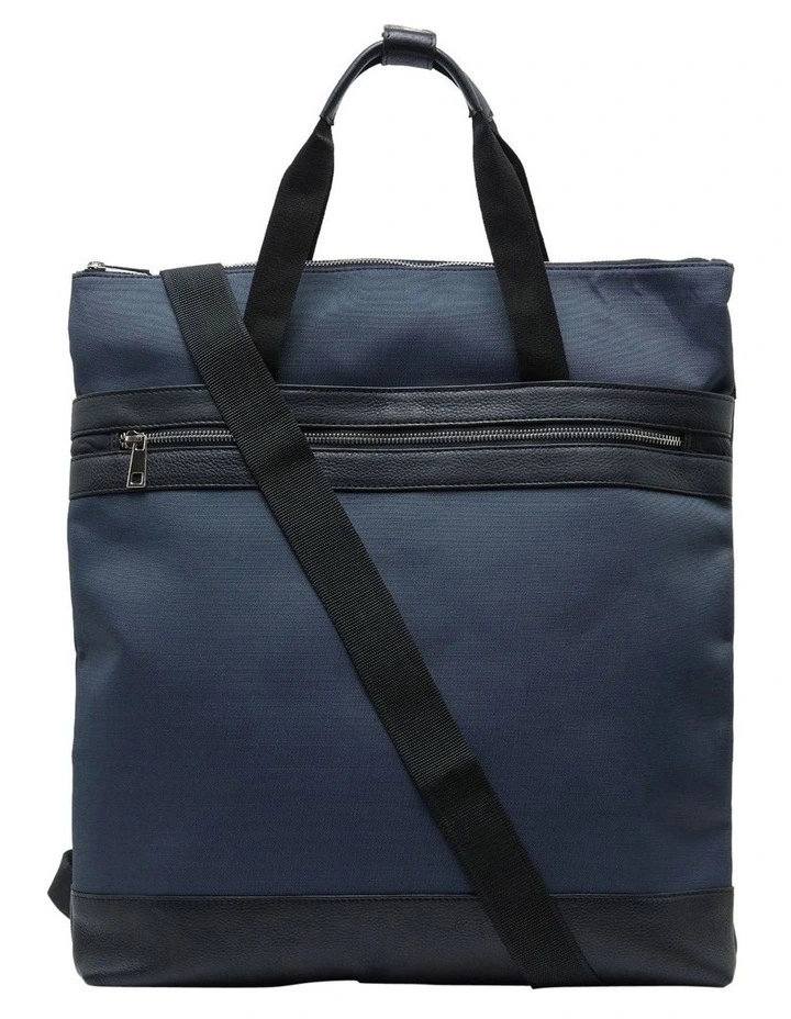 Boston Totepack in Navy