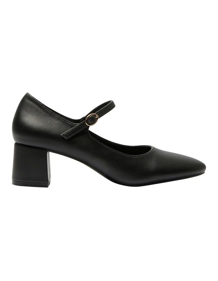 Nyla Heeled Shoes in Black