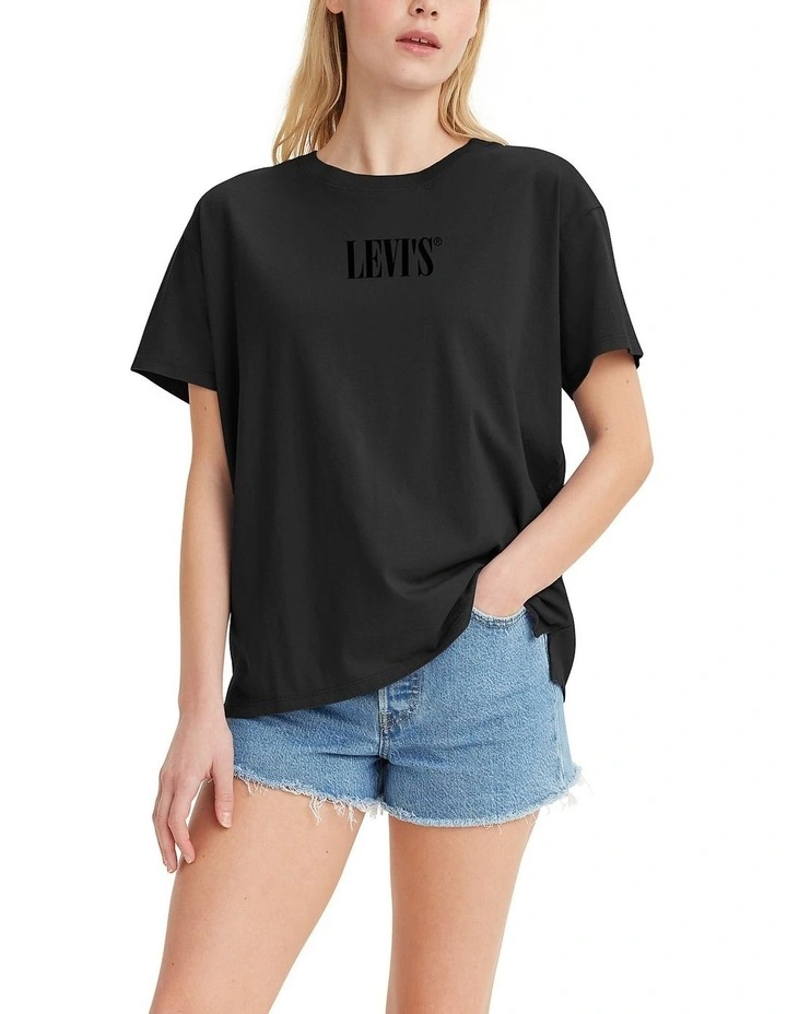 Short-Sleeve Graphic Boyfriend T-shirt in Caviar