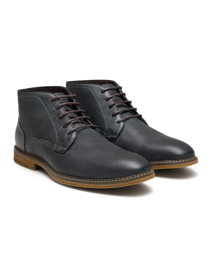 James Nubuck Chukka Boots in Petrol