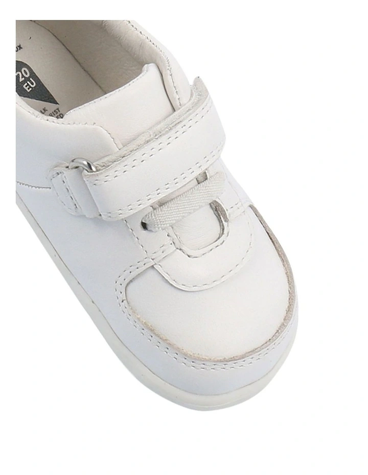 Step Up Comet Shoes in White