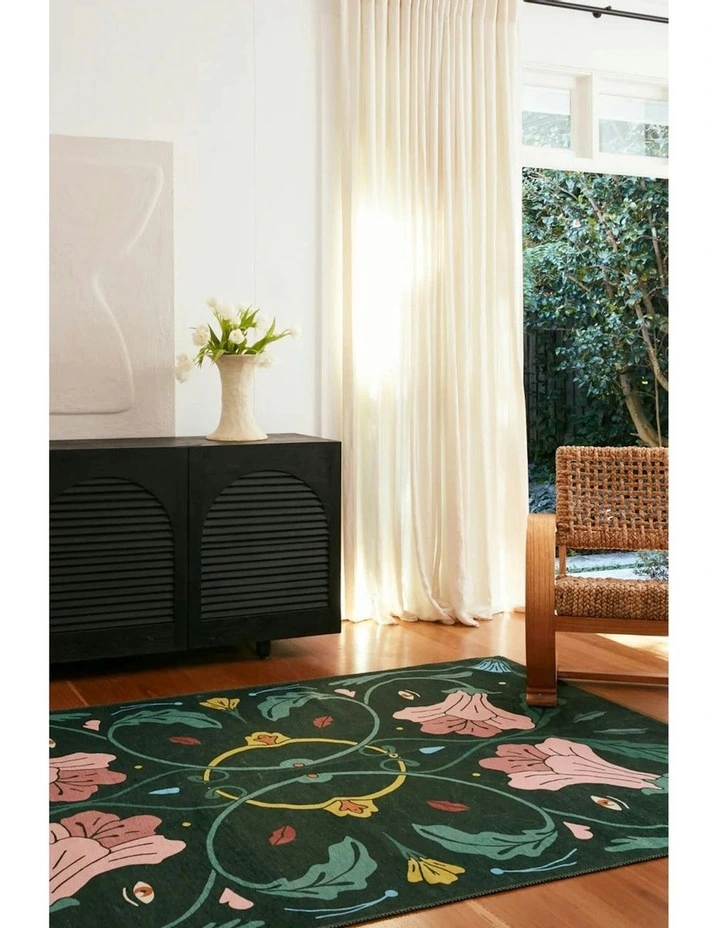 Beauty Washable Chenille Area Rug in Green