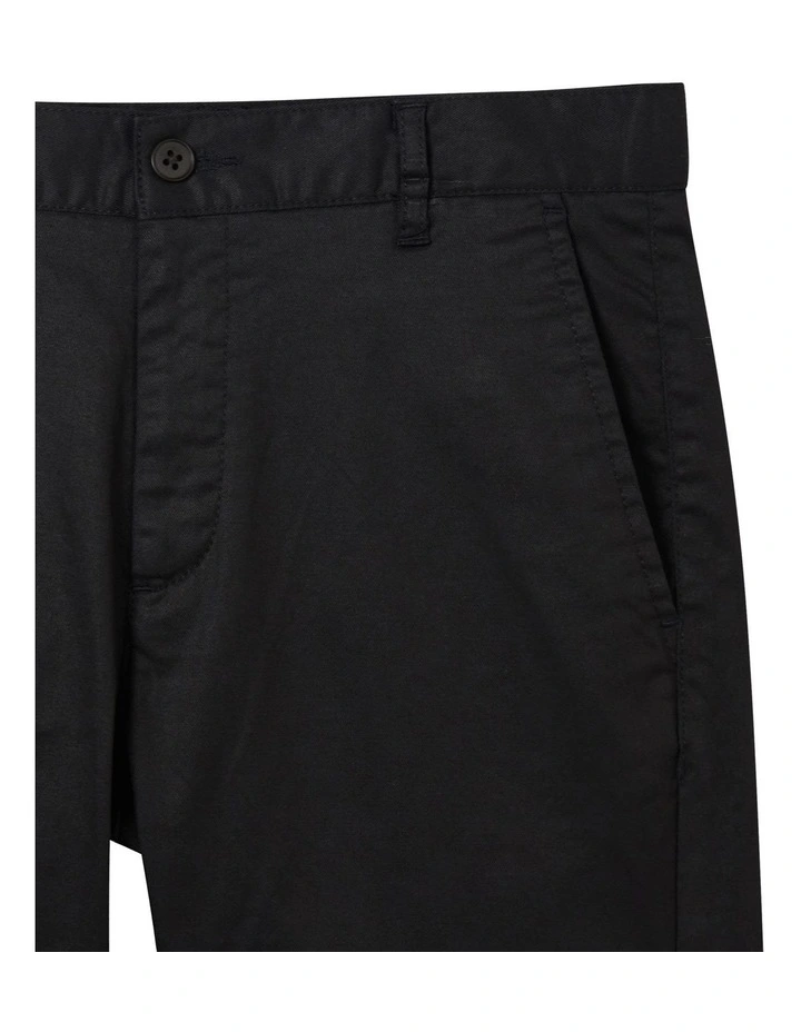 Youth Fit Casual Twill Short in Black