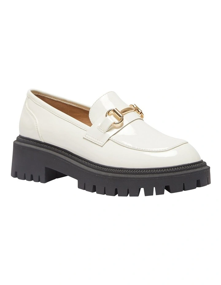 Samuel Flat Shoes In Bone Patent