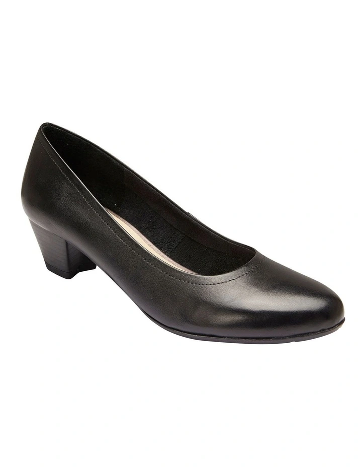 Ollie Heeled Shoes in Black Leather