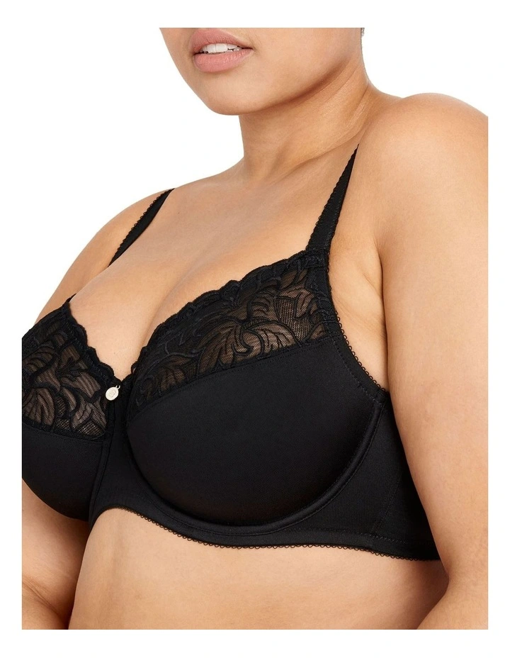 Classics Embroidered Non-Contour Bra in Black