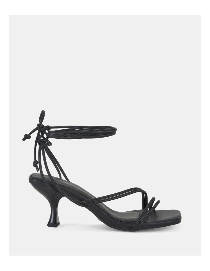 Uller Heels in Black