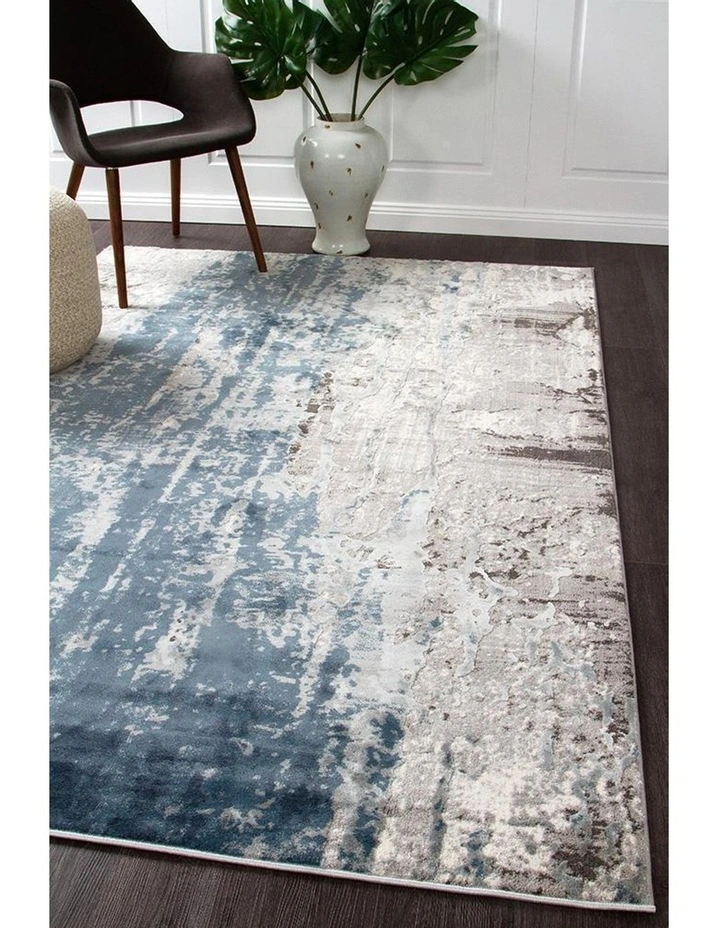 Kendra Roxana Distressed Timeless Rug In Multi