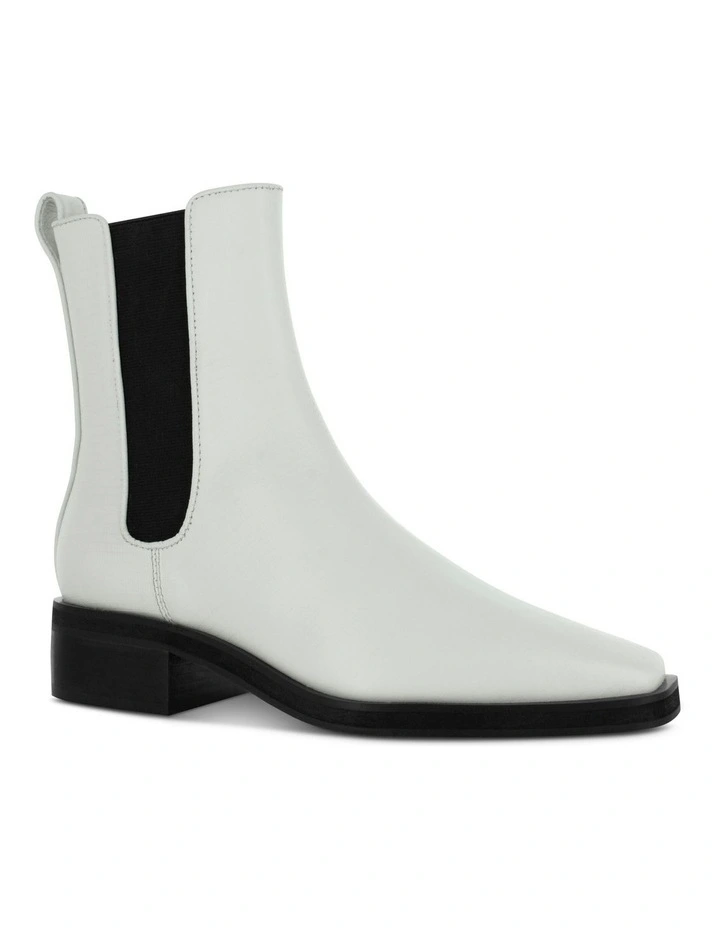 Milan Ankle Boots in White