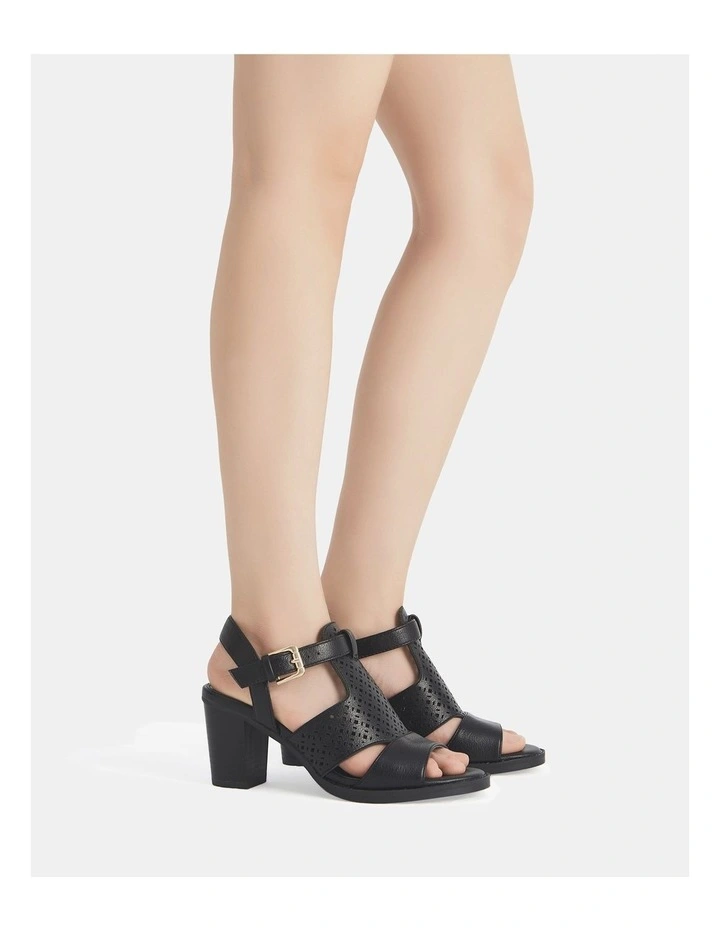 Frannie Heel in Black