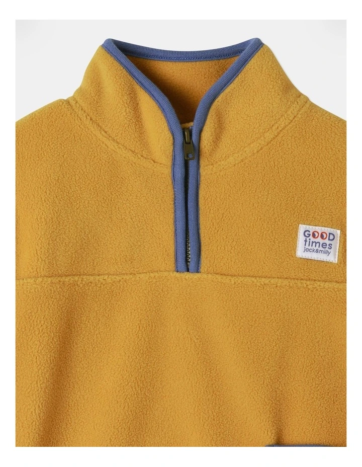 Sparky Fleece Top in Mustrard