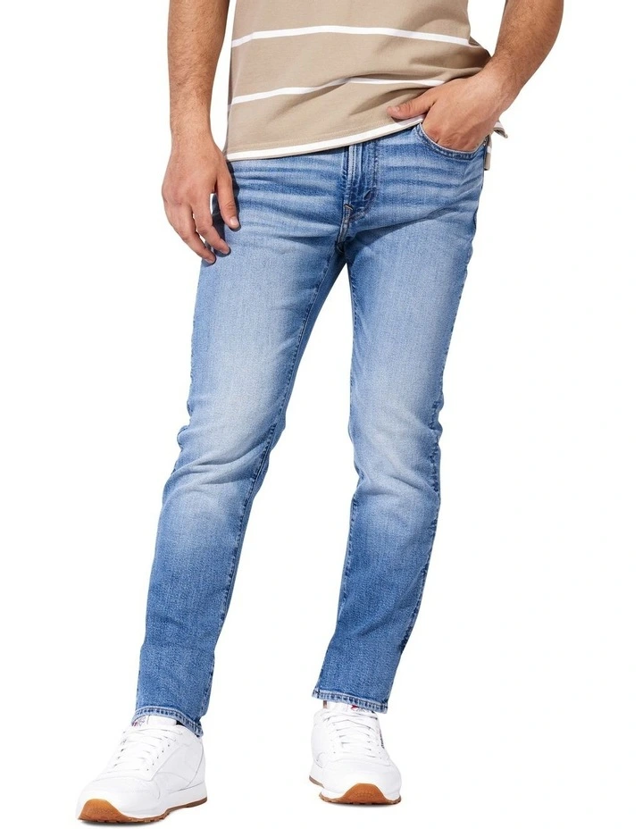 AirFlex+ Slim Straight Jeans in Medium Wash