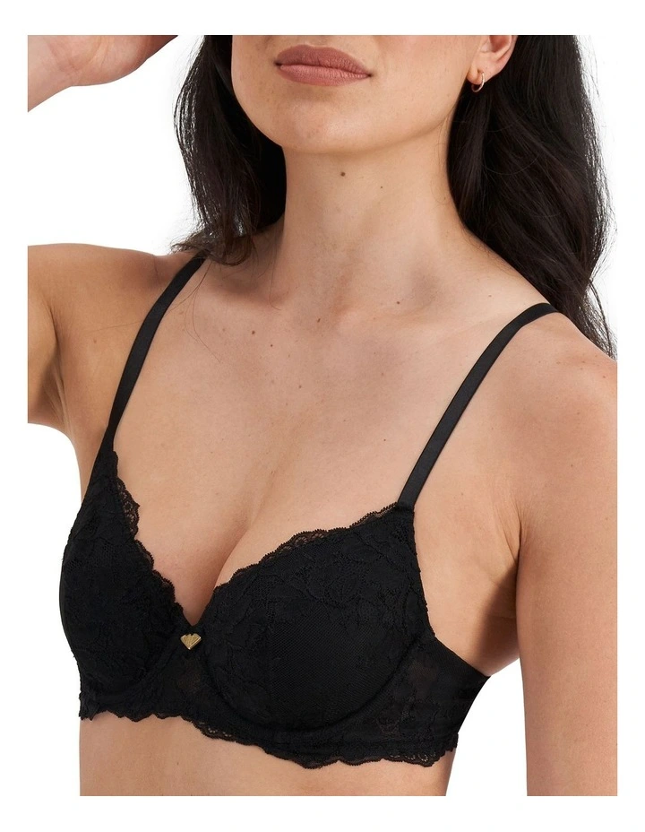 Luxe Lace Non-Contour Bra in Black