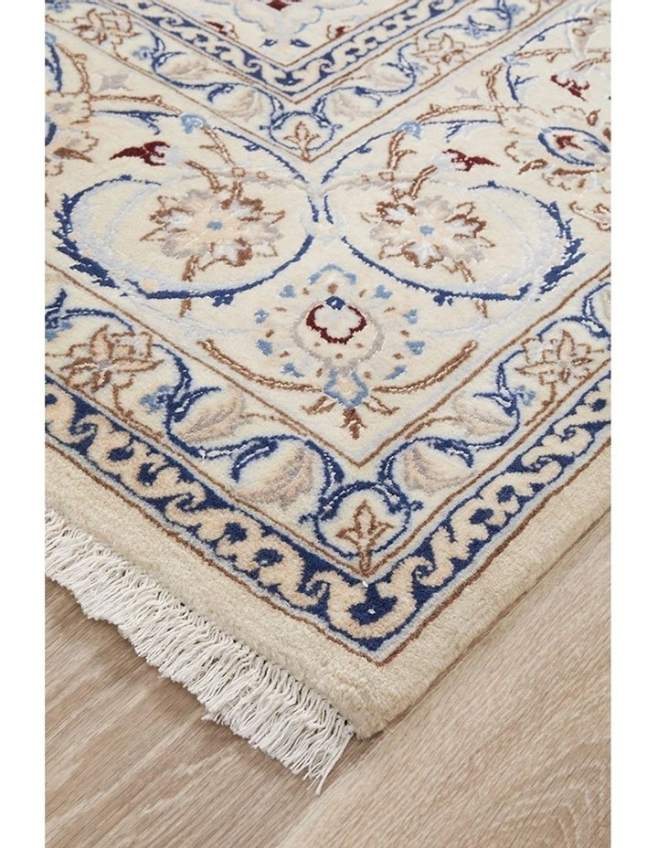 Handknotted Persian Naein Rug 310X200cm