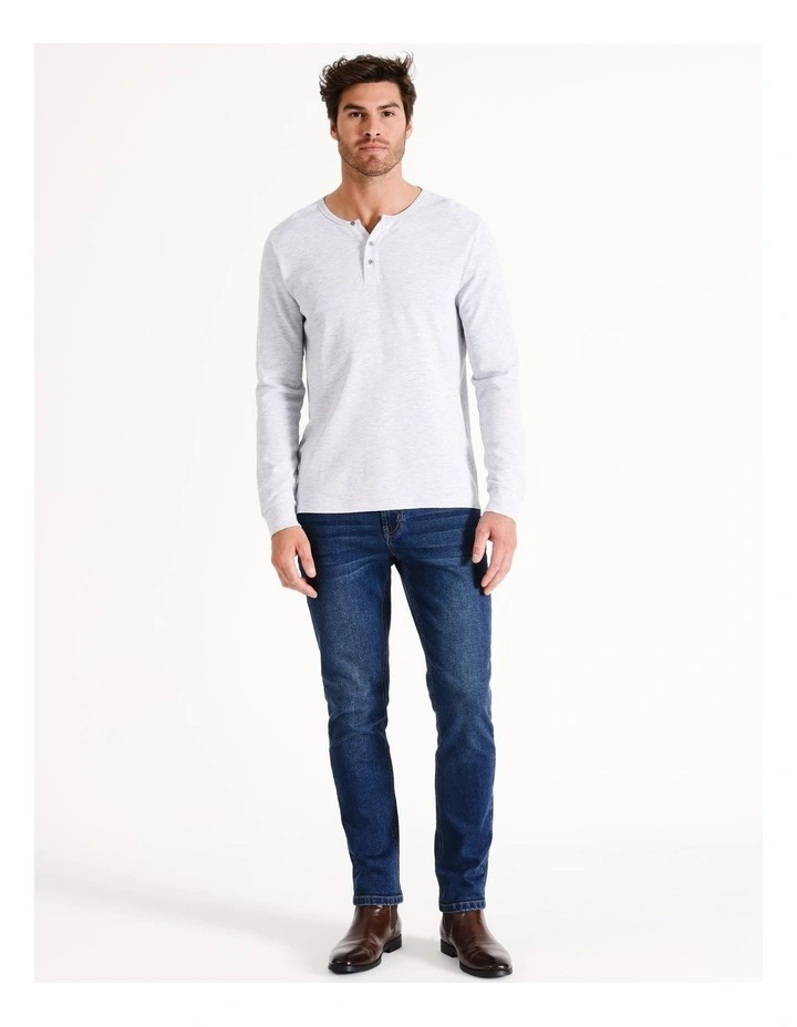 Neeson Long Sleeve Waffle Henley Tee in Silver Marle