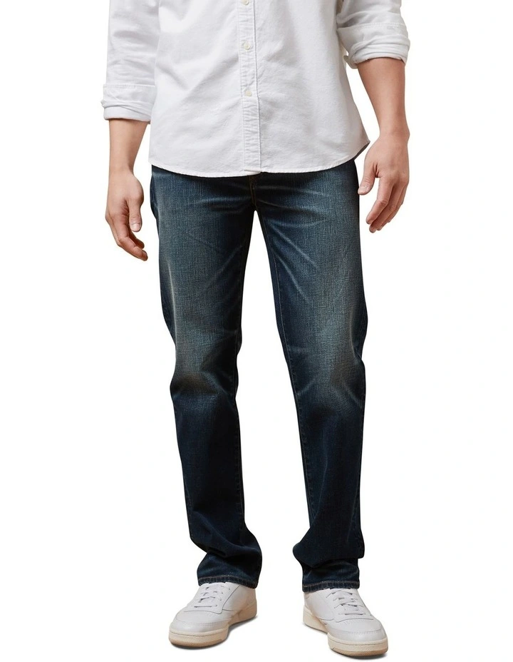 Original Straight Jean in Simply Dark