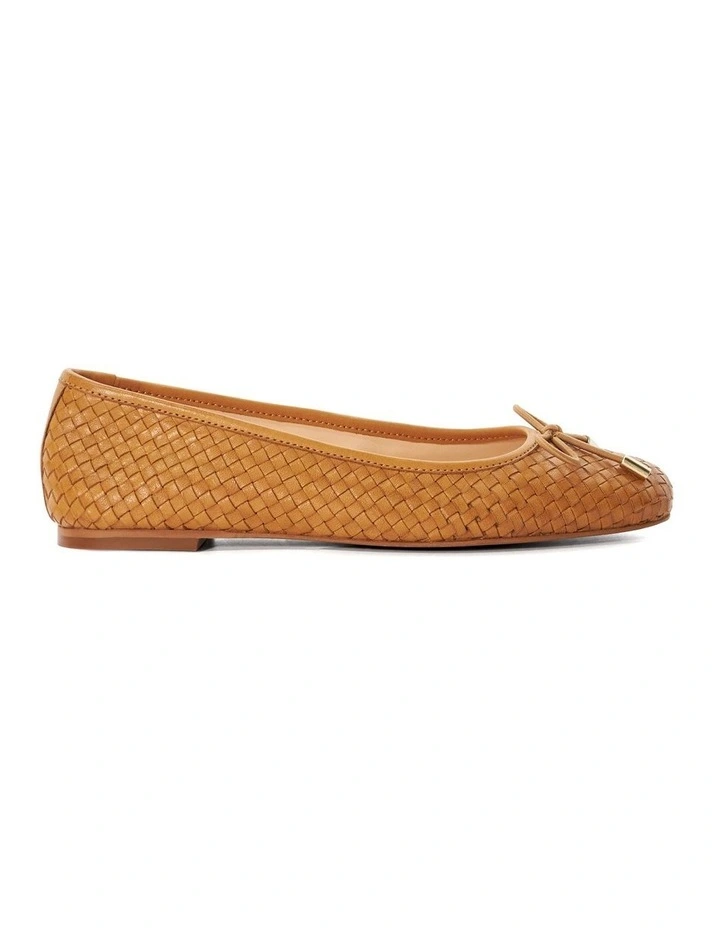 Heights Ballet Flat in Tan
