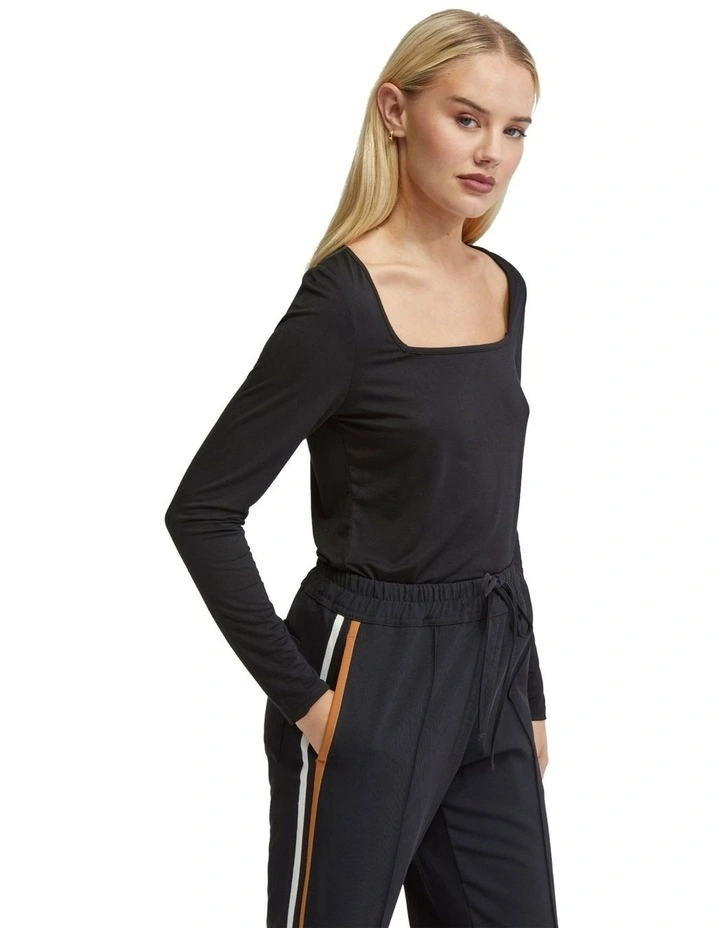 Cassie Square Neck Long Sleeve T-shirt in Black