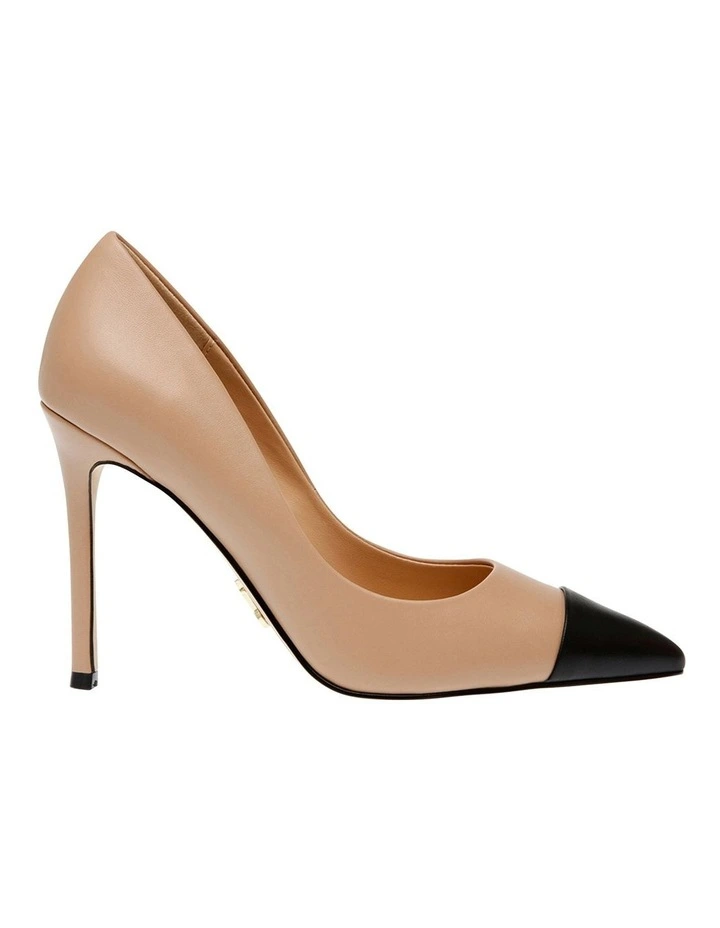 Evelyn-C Pumps in Black/Tan