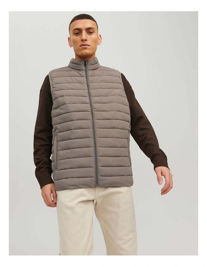 Recycled Puffer Vest in Grey