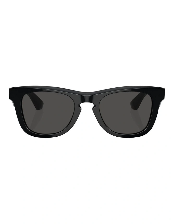 BE4426F Sunglasses in Black