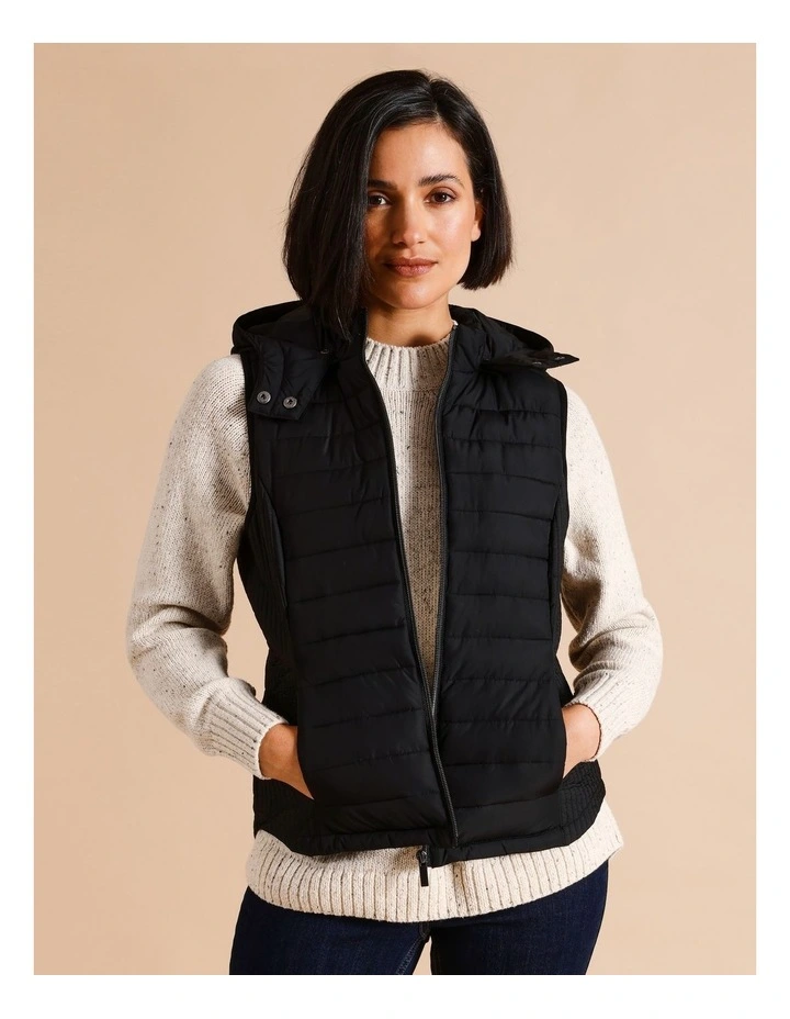 Recycled Polyester Straight Quilted Vest With Removable Hood In Black