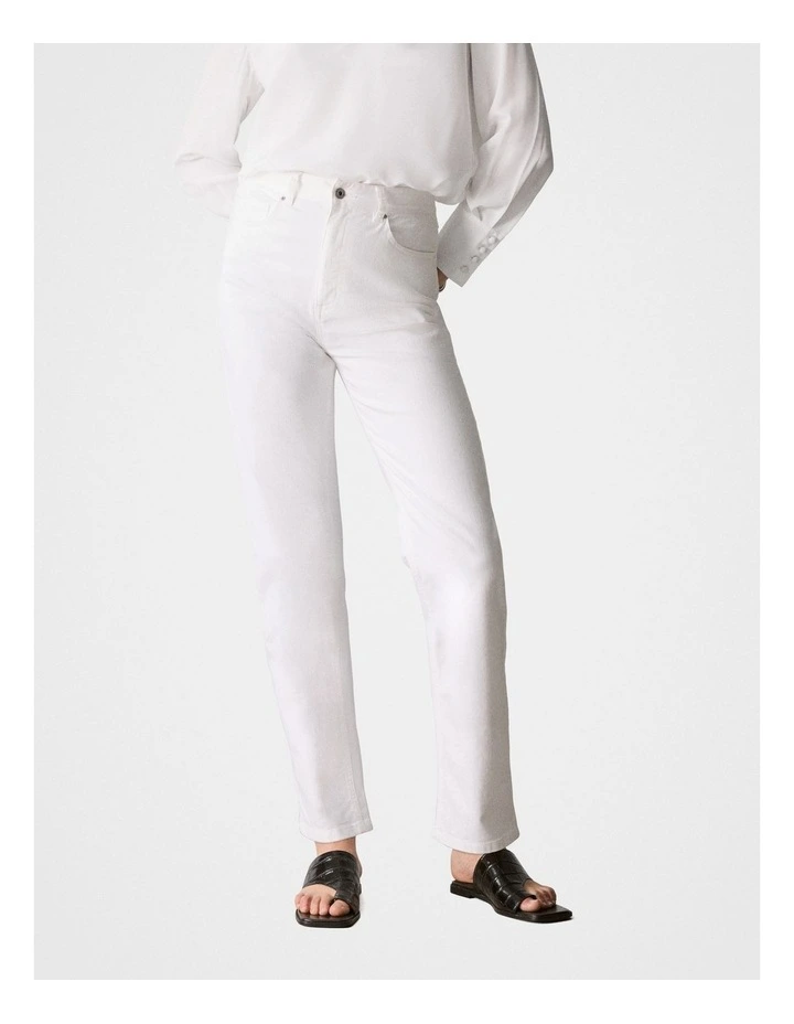 Straight Leg Jean in White