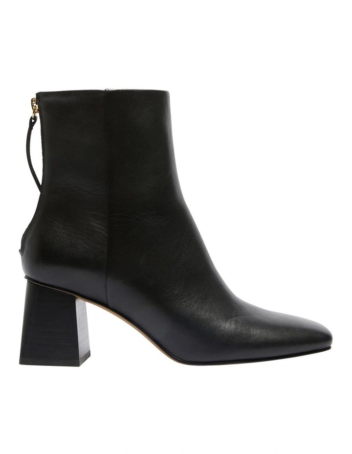 Kade Boots in Black Leather