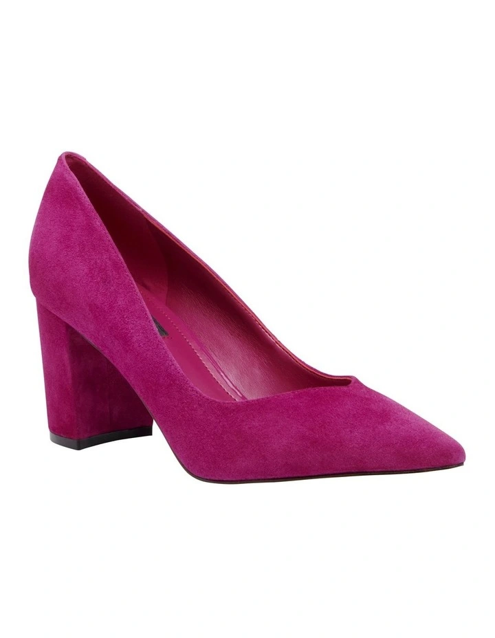 Cate Pump in Berry