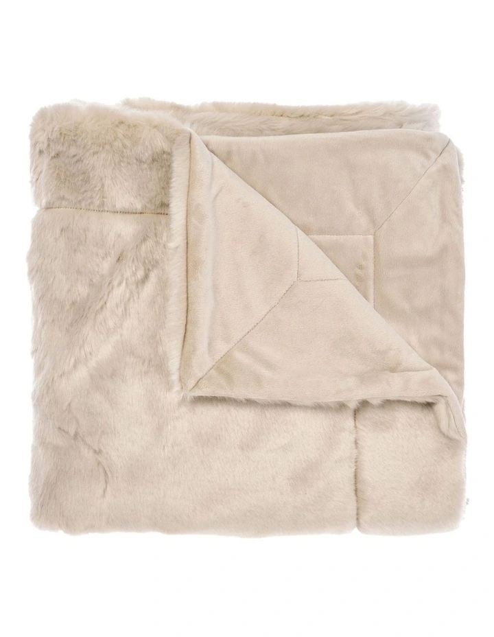 Selma Throw in Oatmeal